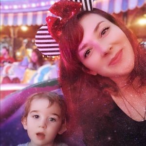 Meet your Posher, Nicole